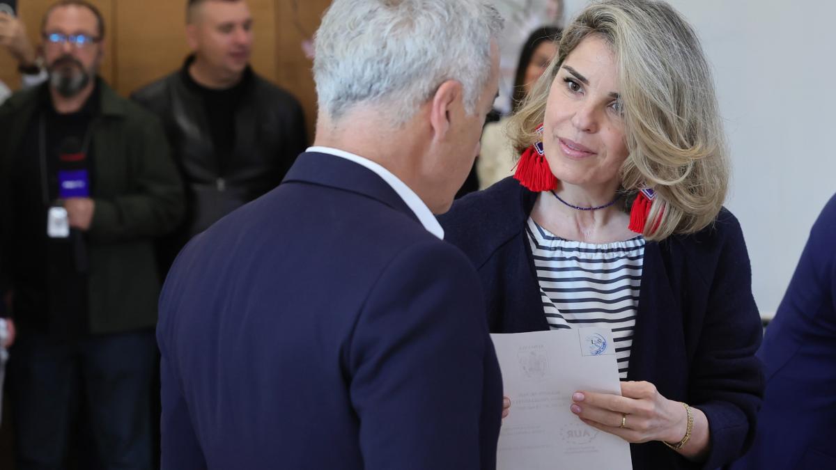 cristela georgescu a platit 32 500 de lei din amenda de 200 000 pe care sotul ei a primit o de la aep pentru campania cu zero lei