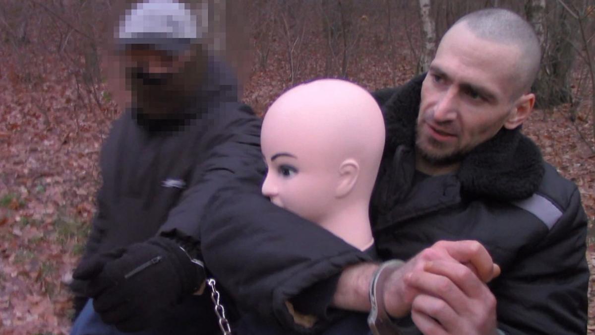 rusia a trimis pe frontul din ucraina un criminal in serie maniacul din sankt petersburg a profitat de prima ocazie si a fugit