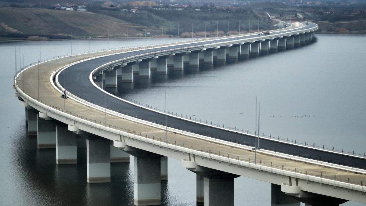 viaduct A3