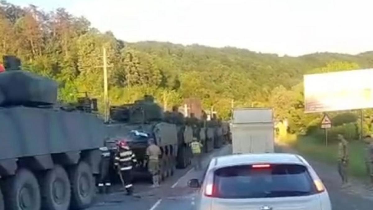11 militari au fost raniti dupa ce trei tab uri blindate piranha 5 s au ciocnit in judetul salaj a fost activat planul rosu