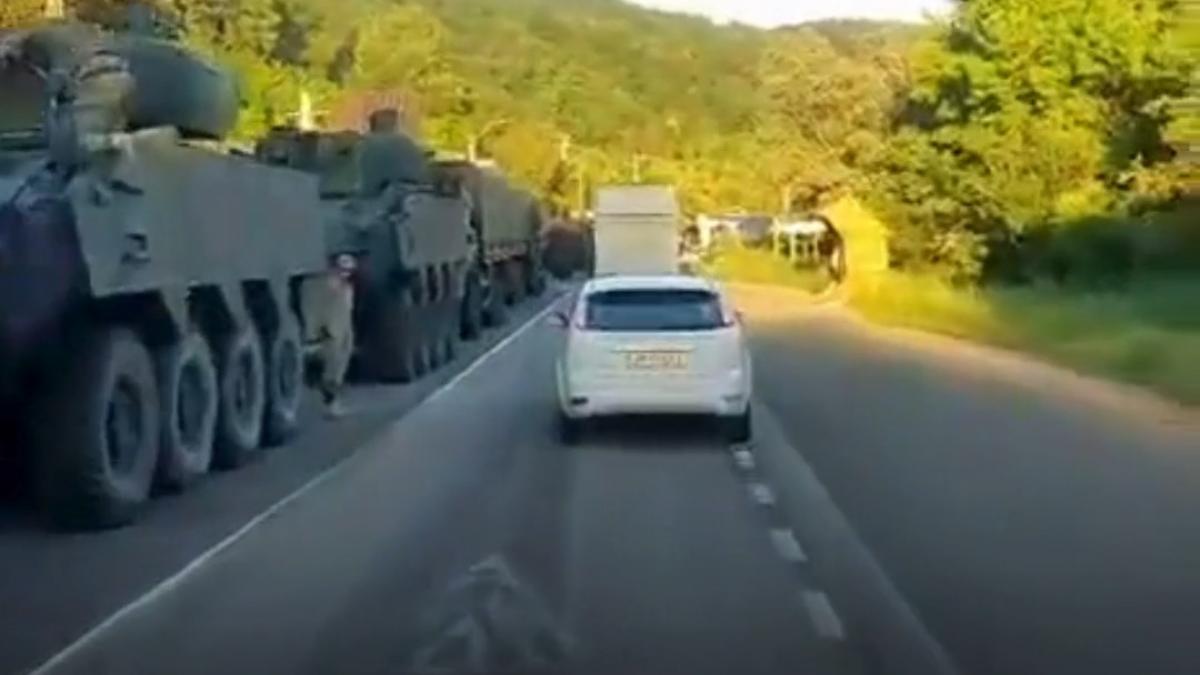 11 militari au fost raniti dupa ce trei tab uri blindate piranha 5 s au ciocnit in judetul salaj a fost activat planul rosu