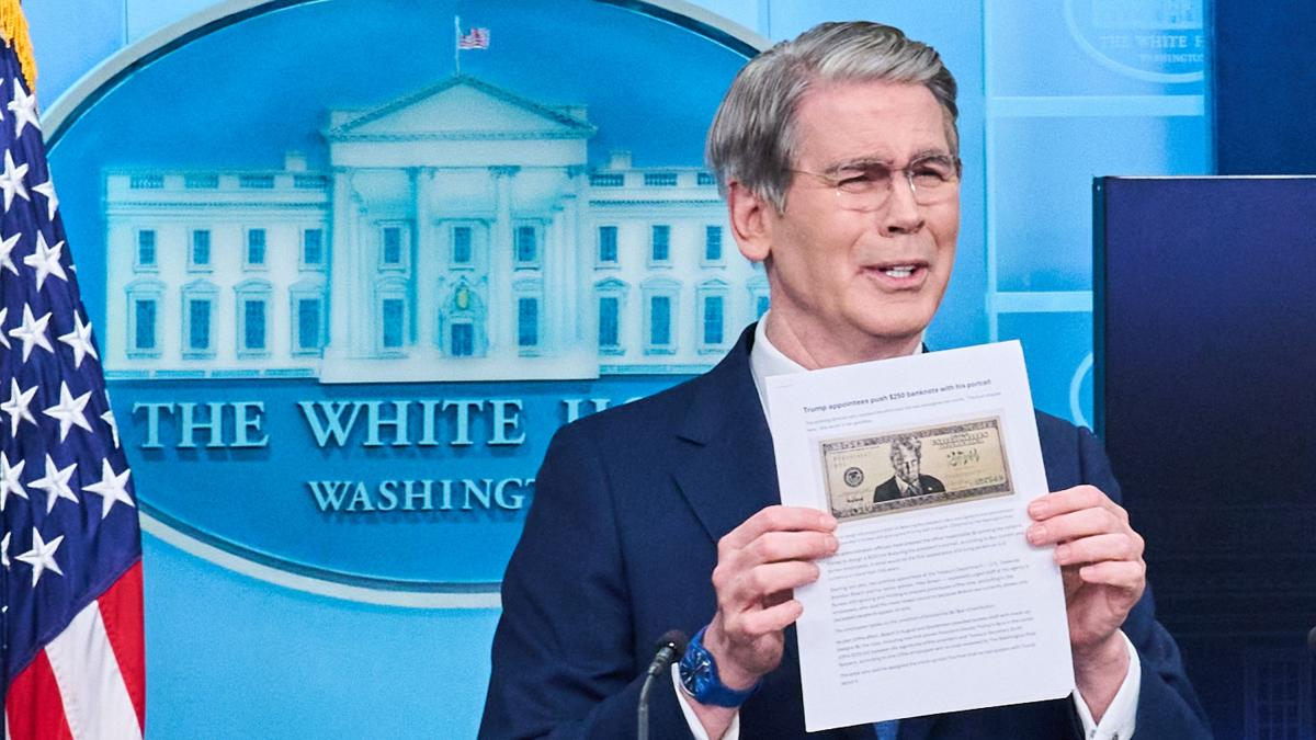 cum va arata bancnota de 250 de dolari cu chipul lui trump pe ea administratia se pregateste sa o tipareasca
