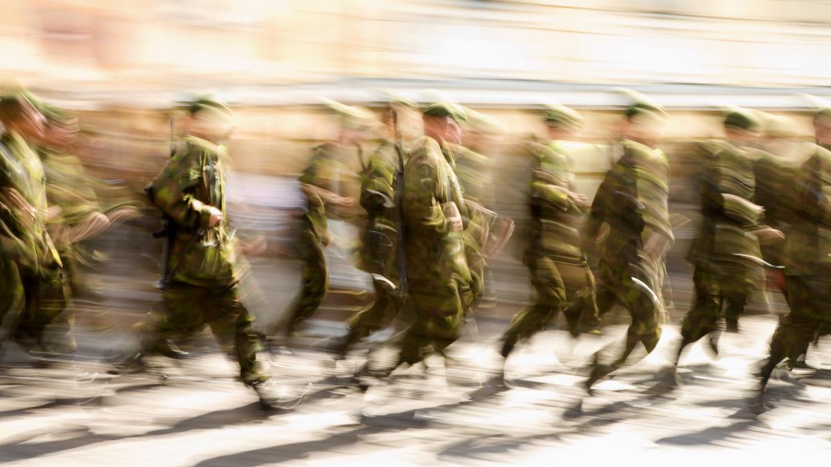 germania ia in considerare mobilizarea rezervistilor chiar si in timp de pace