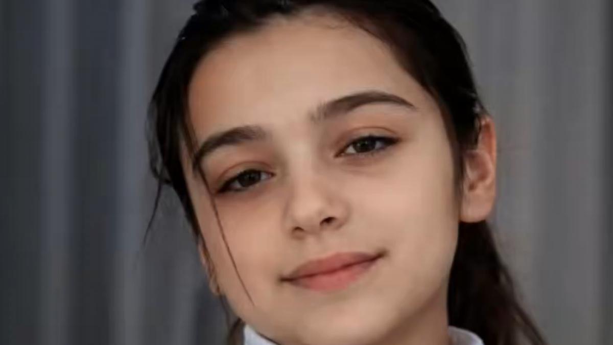 o fata de 15 ani a fost ucisa in irak pentru ca a refuzat sa se marite cu un var familia ei a sarbatorit crima dansand pe strada