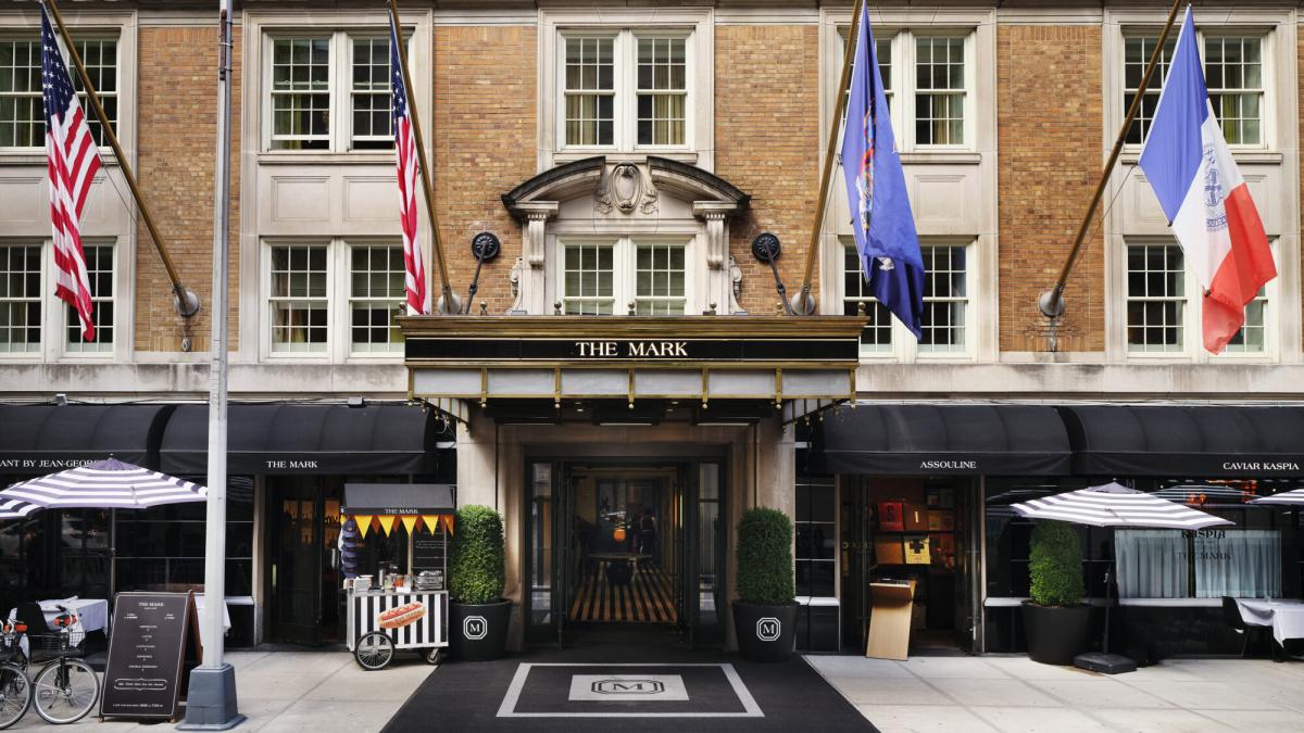 penthouse caviar si elicopter pana la stadion pachet de 1 milion de la un hotel de lux din new york pentru finala cupei mondiale