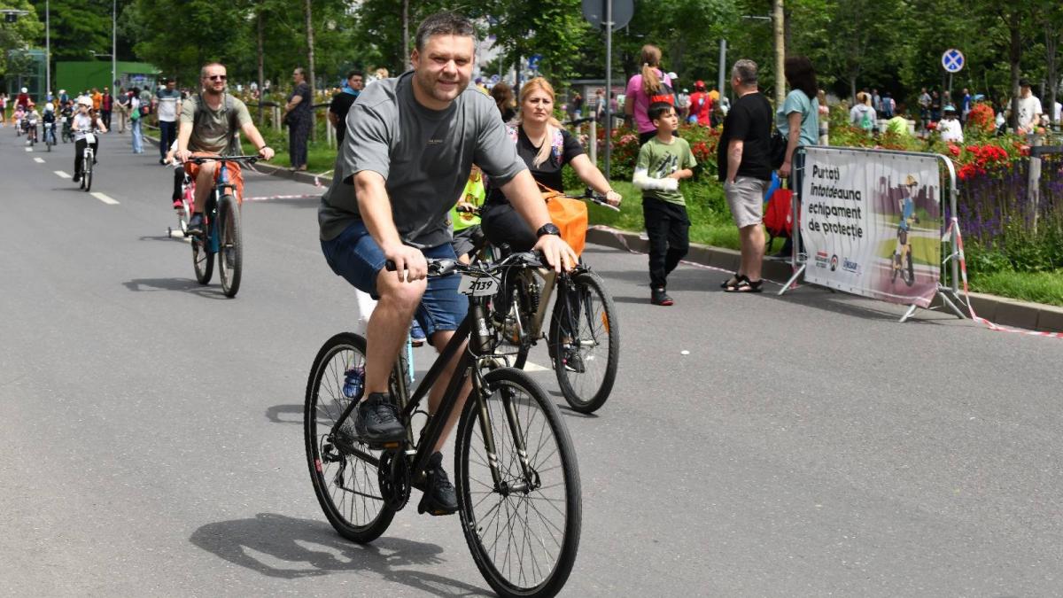 ciprian ciucu promite piste de biciclete pe toate strazile reabilitate din bucuresti acolo unde spatiul permite
