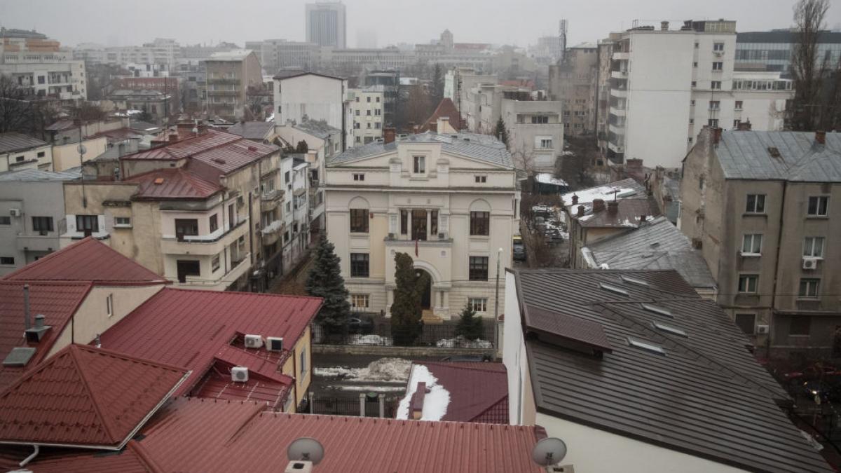 ciprian ciucu se pregateste sa inchida ghenele din blocuri ce intentioneaza sa puna in loc