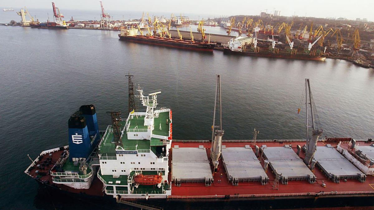 afacere tinuta la secret cea mai mare companie de transport maritim din lume investeste intr un port la marea neagra