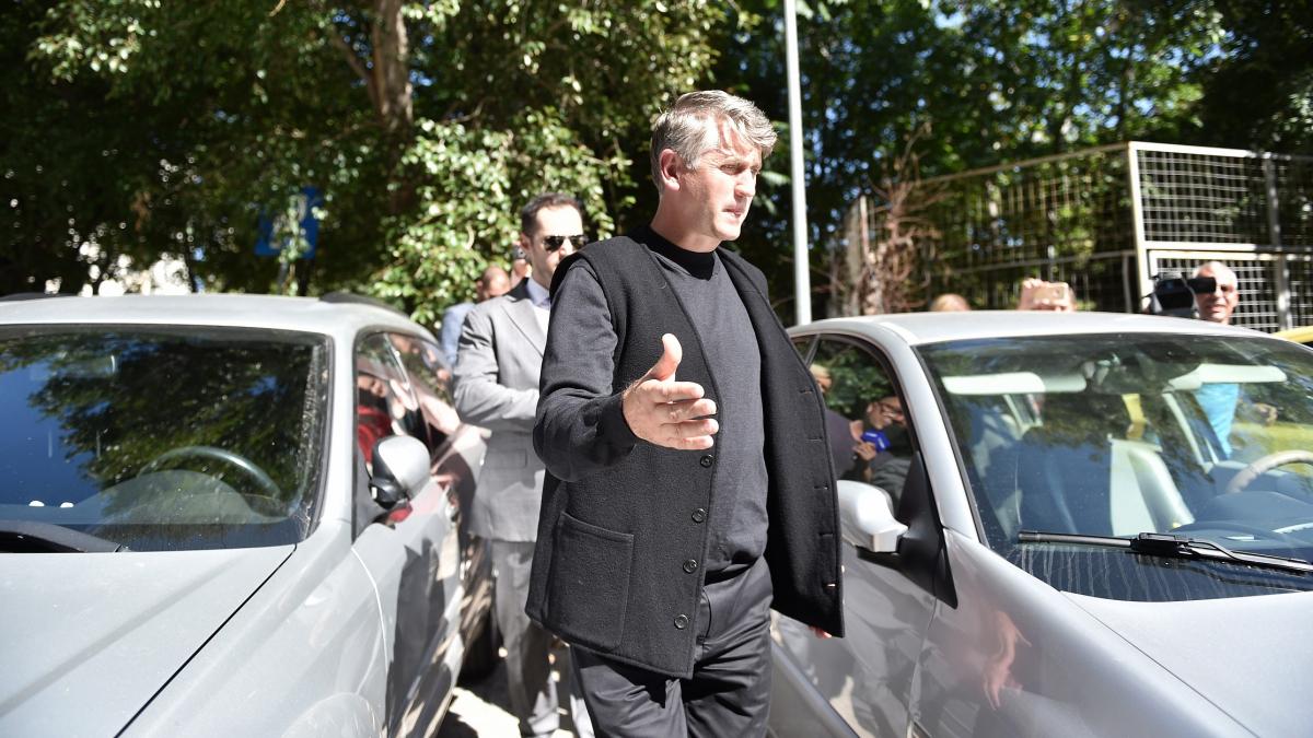 cristian pomohaci a fost arestat pentru 30 de zile fostul preot este acuzat de viol asupra unui minor si agresiune sexuala