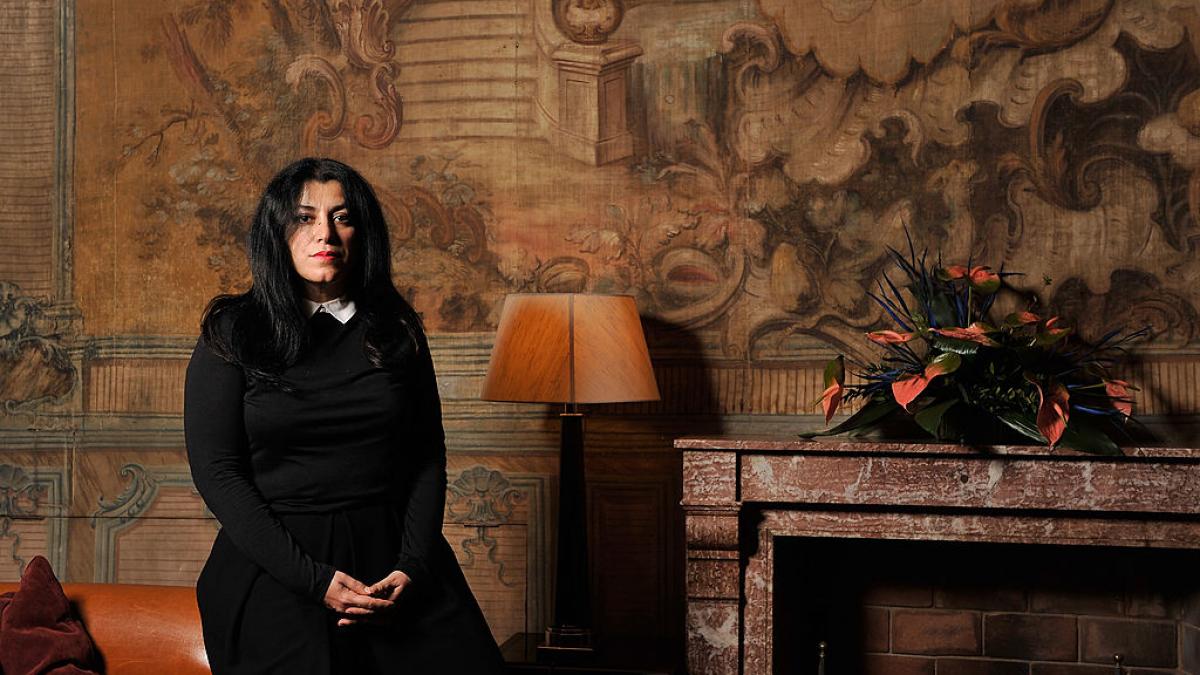 marjane satrapi autoarea romanului grafic persepolis interzis in iran a murit la varsta de 56 de ani