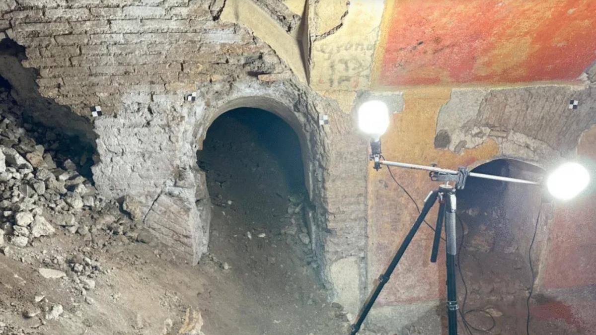 niste copii au descoperit o vila romana luxoasa veche de 1 800 de ani sub sala de sport a liceului lor din roma