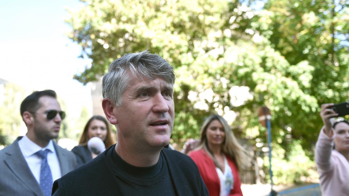 pomohaci a primit al doilea mandat de arestare e acuzat si de trafic de droguri de mare risc ce au gasit oamenii legii la el acasa