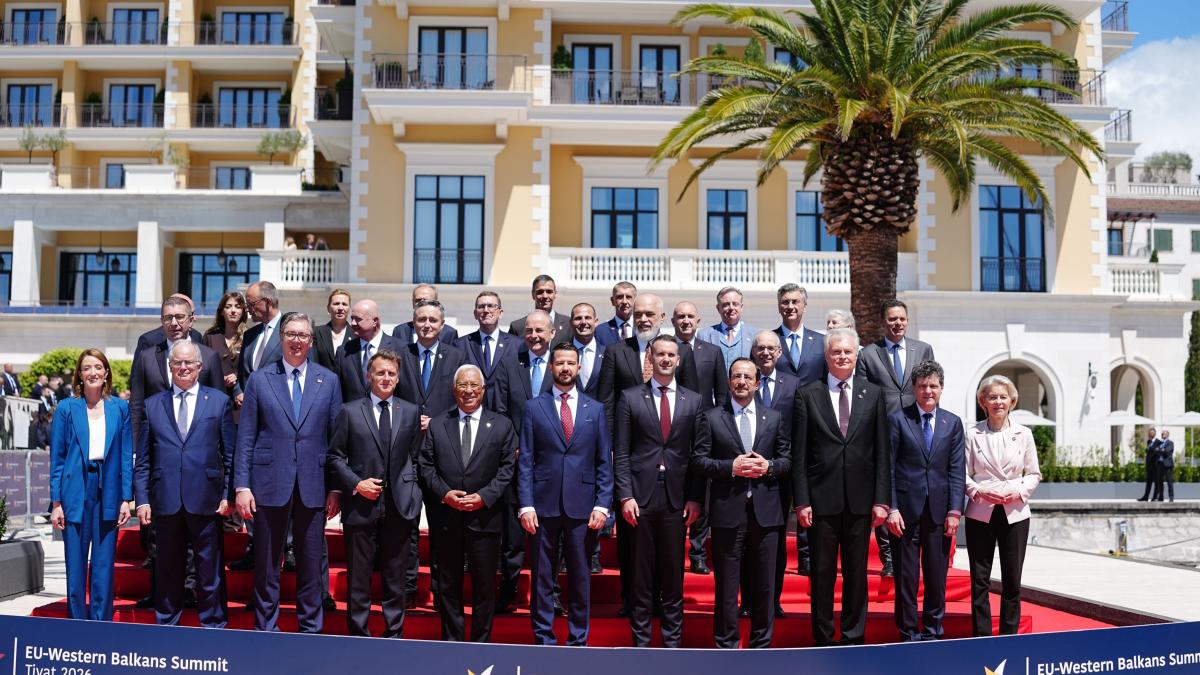 von der leyen macron si merz la summit ul de la tivat procesul de extindere a ue trebuie sa devina mai rapid si mai credibil