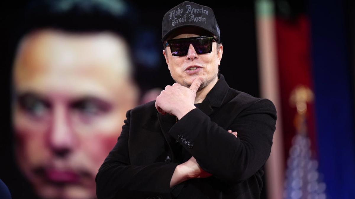 chiar daca ai cheltui 1 milion pe ora toata viata tot nu ai reusi sa termini 1 trilion averea de neimaginat de care se apropie musk