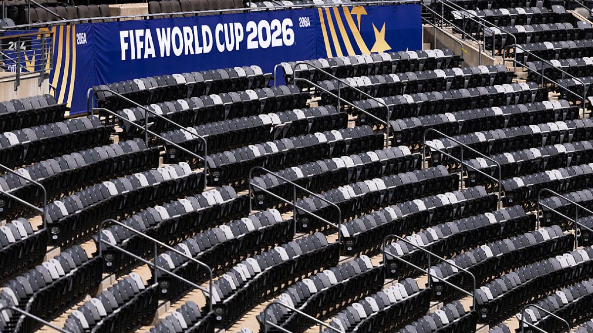 fifa s a razgandit suporterii vor putea intra cu sticle de apa de plastic pe stadioanele cupei mondiale 2026