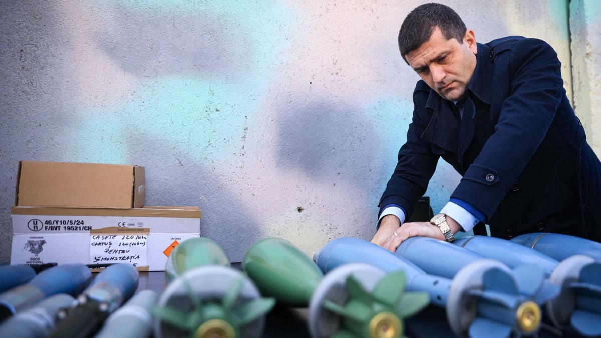 ministrul apararii cu siguranta romanii pot sa aiba incredere in armata romaniei militarii fac minuni cu ce au la dispozitie