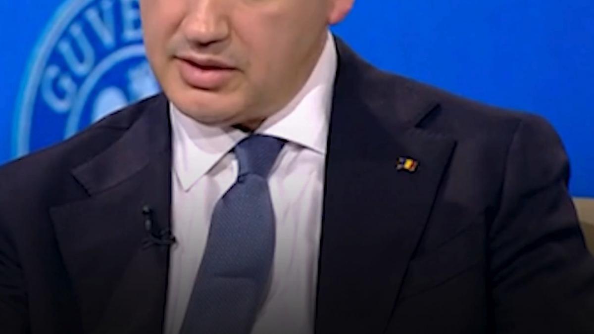 tomac am informat liderii ca secretarii de stat trebuie sa fie specialisti