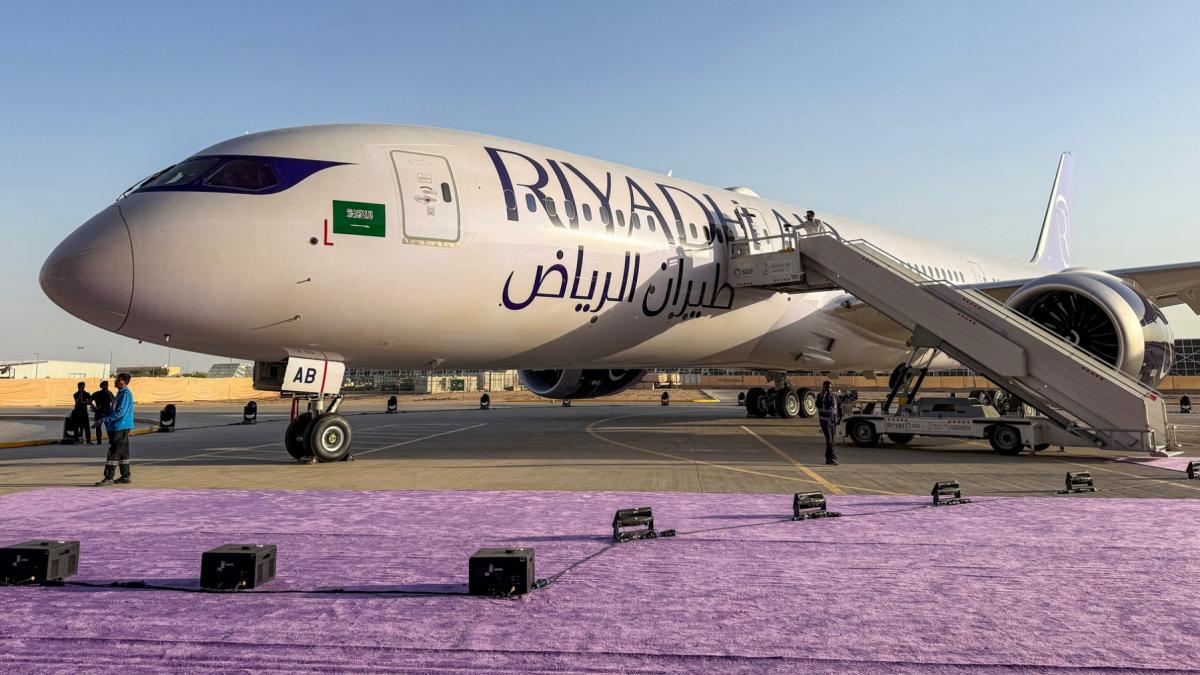 arabia saudita tocmai si a lansat noua companie aeriana un moment istoric pentru natiune apar 200 000 de noi locuri de munca
