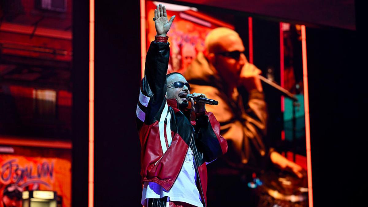 cine este j balvin megastarul din columbia care a cantat la ceremonia de deschidere a cupei mondiale
