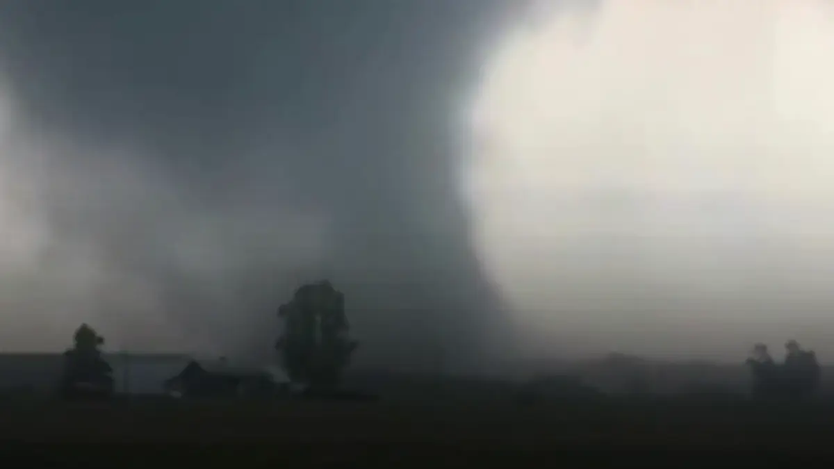sua furtuni severe si tornade in mai multe state din midwest