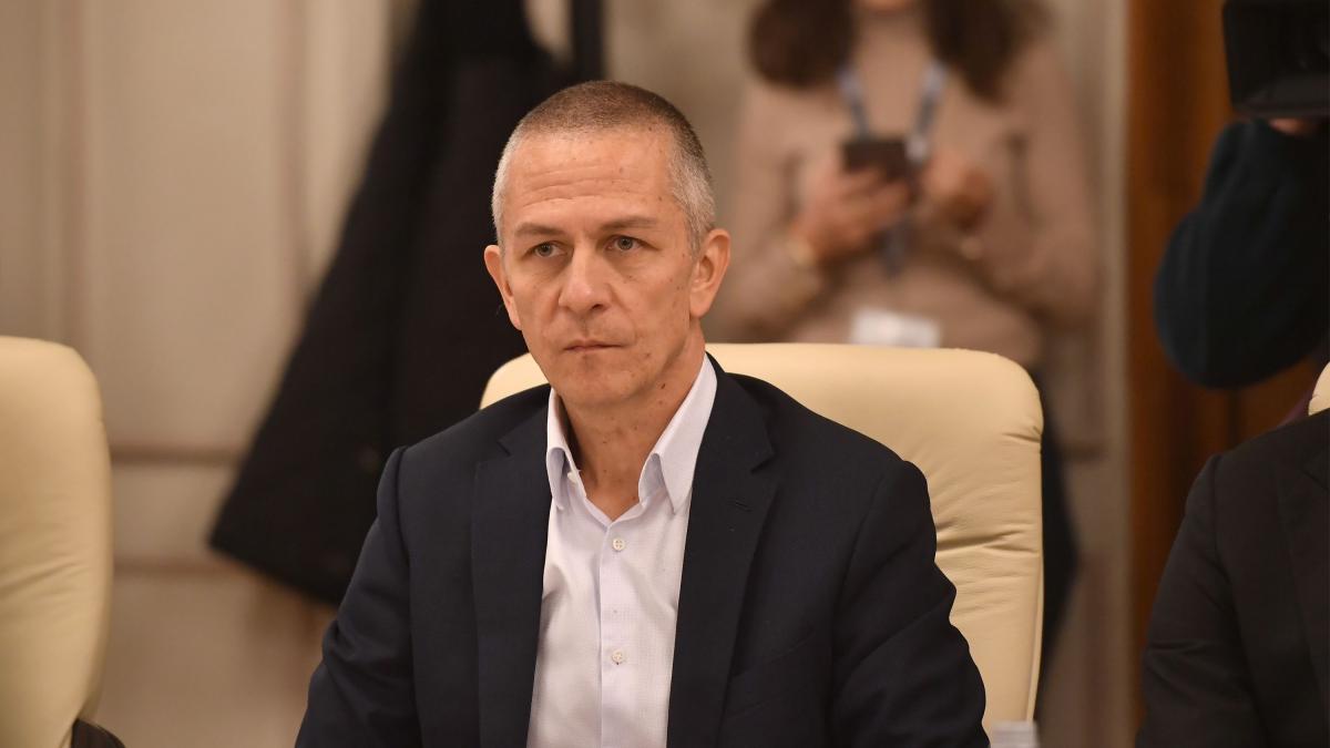 surpriza uriasa la una dintre cele mai mari companii din romania ceo ul emag din ultimii 17 ani si a vandut toate actiunile