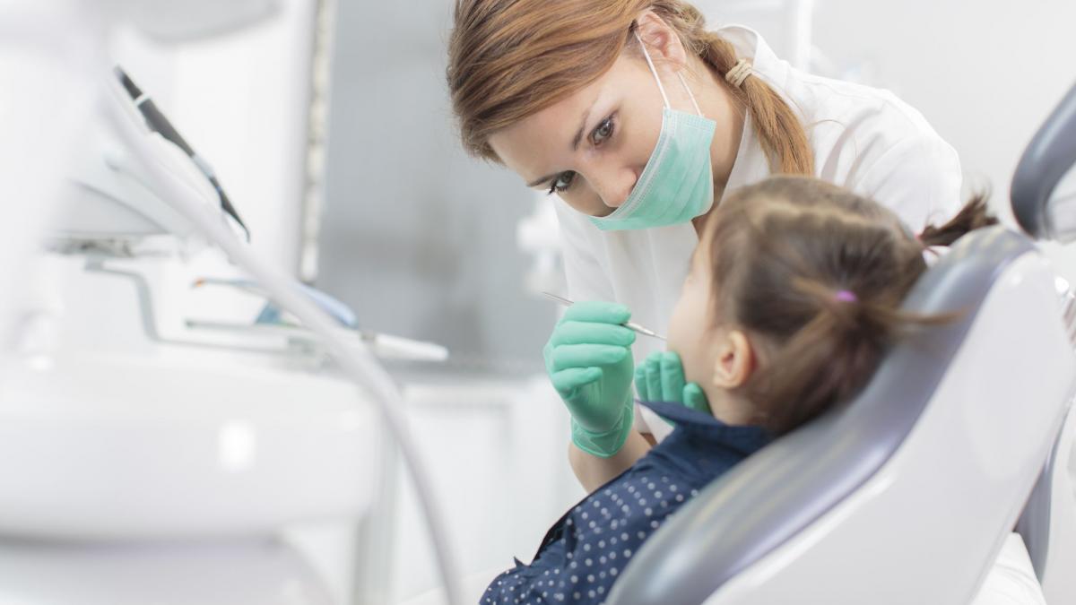 afectiunea dentara misterioasa care afecteaza milioane de copii specialistii trag un semnal de alarma