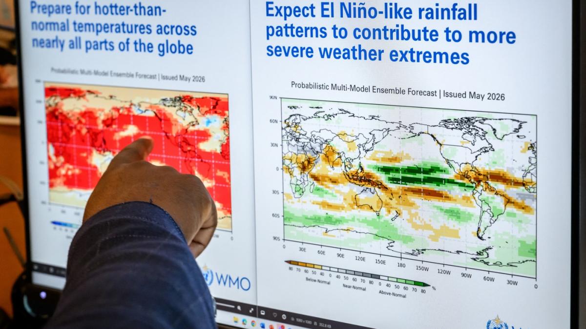meteorolog arata harit cu el nino