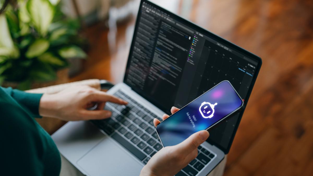 franta investeste 655 de milioane de euro in ai ca sa nu mai depinda de puteri straine un chatbot va conecta institutiile statului