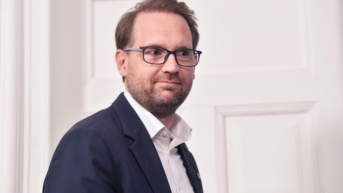 dominic fritz a fost reconfirmat in unanimitate in functia de presedinte usr decizia iccj e profund nedreapta si disproportionata