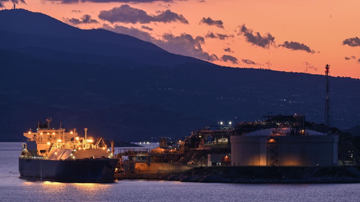 vas la revithoussa se încarcă cu gaze naturale lichefiate