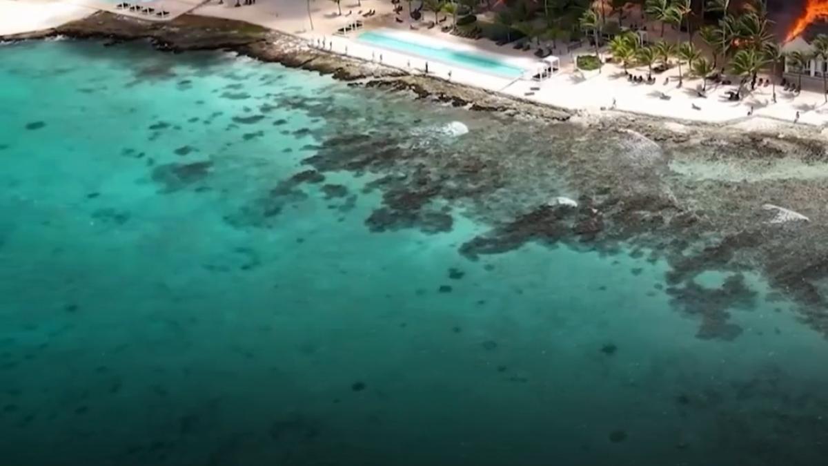 panica intr o statiune din republica dominicana 1 700 de turisti evacuati dupa un incendiu