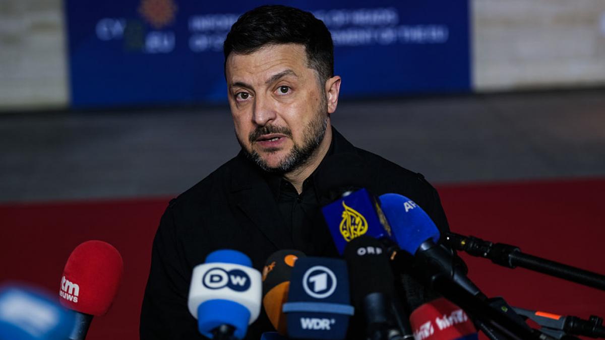 zelenski ii avertizeaza ca rusia pregateste un atac masiv impotriva ucrainei ca represalii dupa raidul cu drone contra moscovei