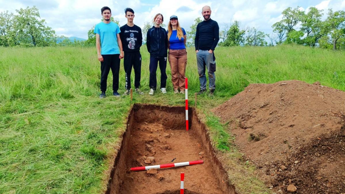 tineri cercetatori situl cucuteni 