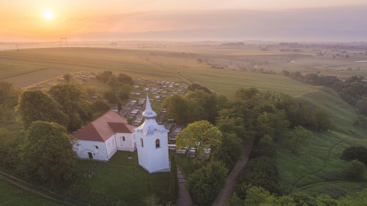 elvetia estului traseul montan care traverseaza romania prin 400 de sate pitoresti i a impresionat pe turistii straini