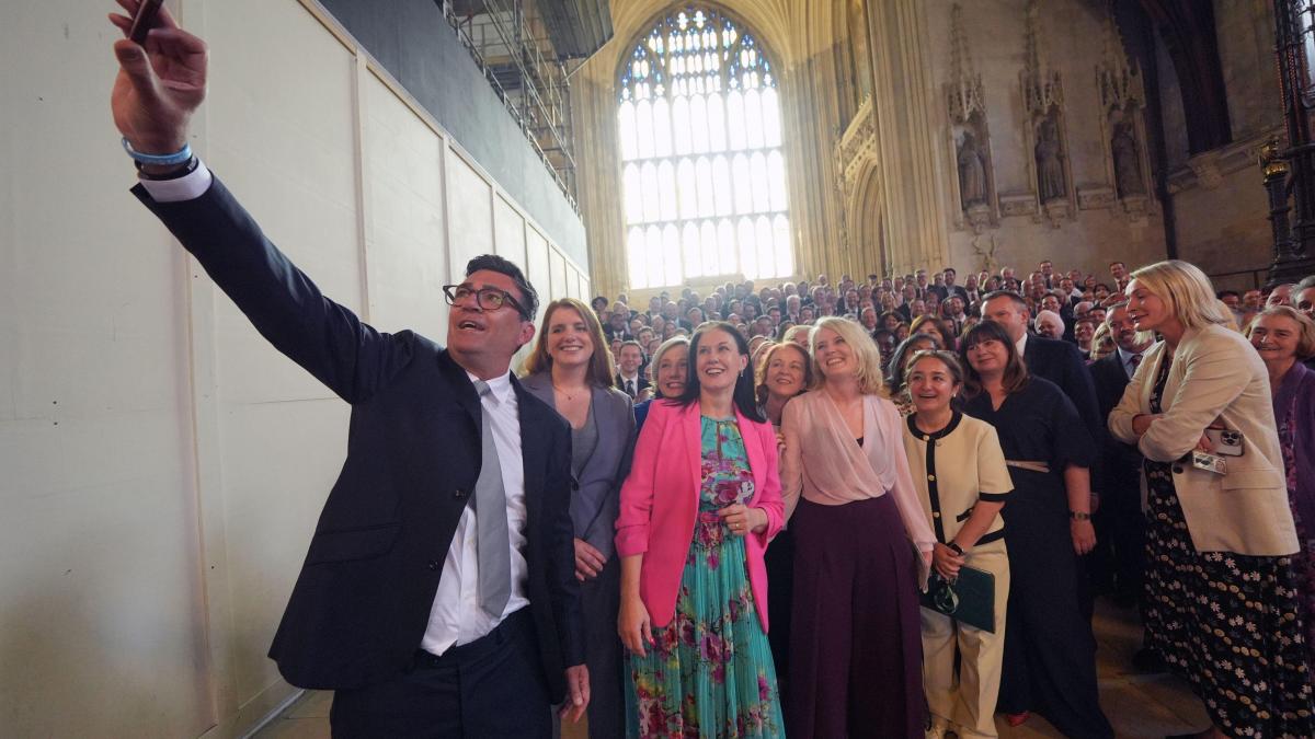 cine este andy burnham regele nordului si viitorul prim ministru britanic a fost primit cu urale la westminster