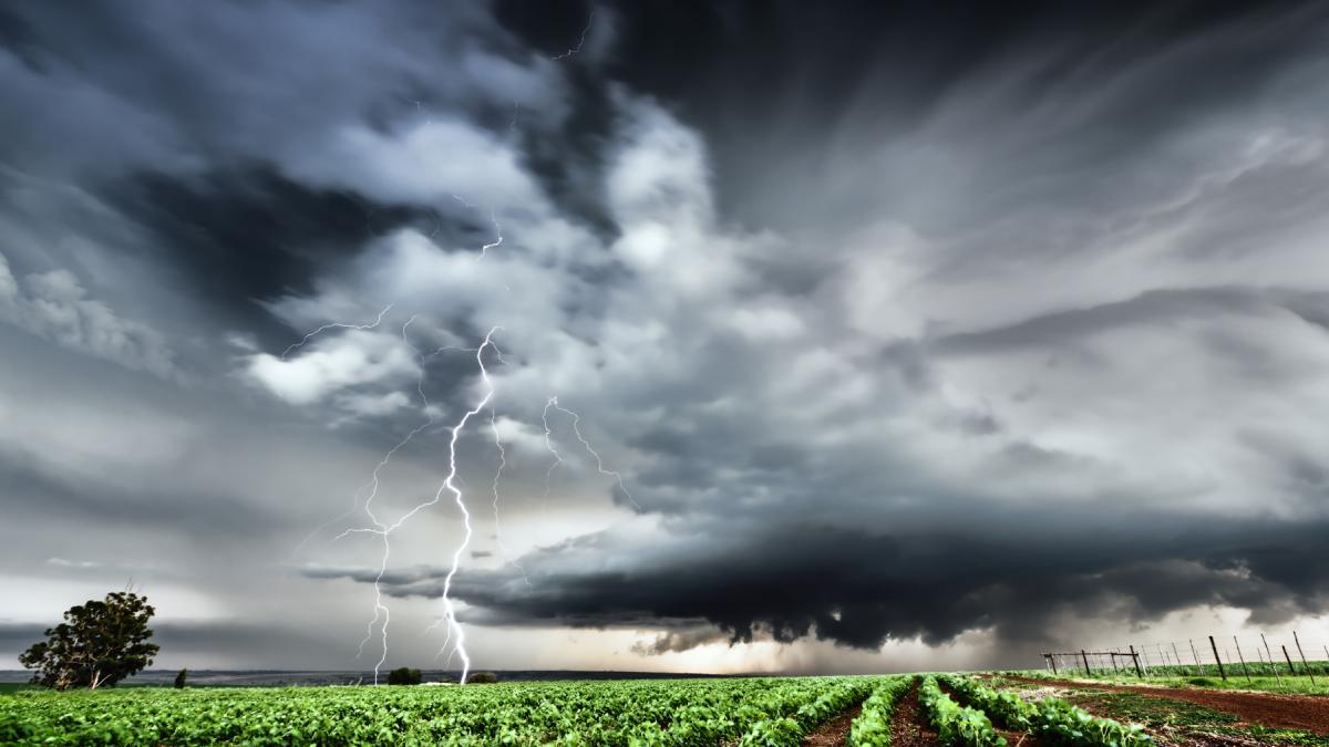 cod galben de canicula furtuni si vijelii in mare parte din tara anm a actualizat harta cu prognoza meteo