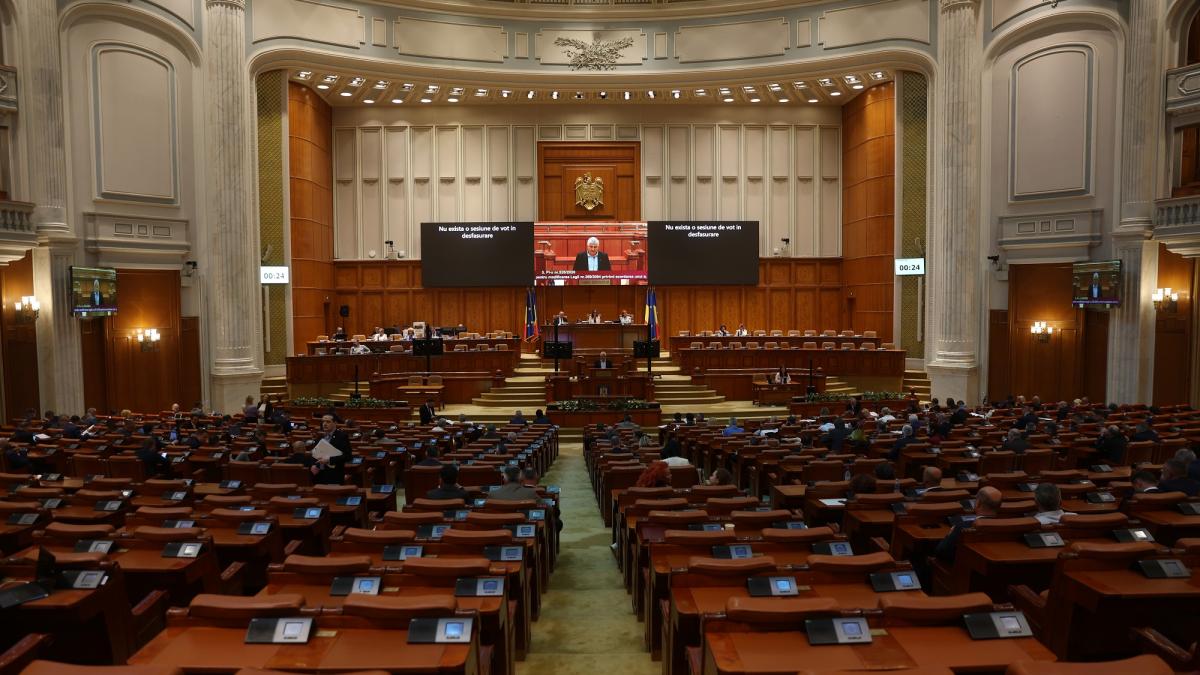 functionarii din senat si camera deputatilor in greva japoneza pe parcursul procedurilor de investire a guvernului