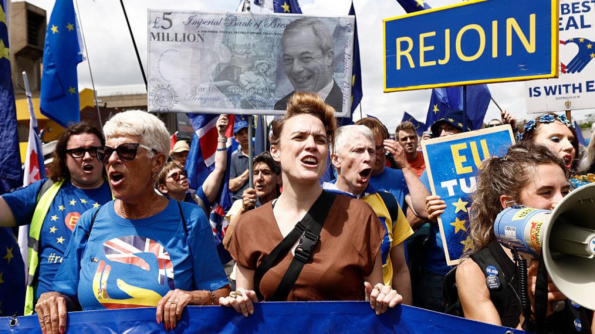 rejoin cum a ajuns regatul unit sa se gandeasca la reintoarcerea in ue dupa un deceniu de brexit