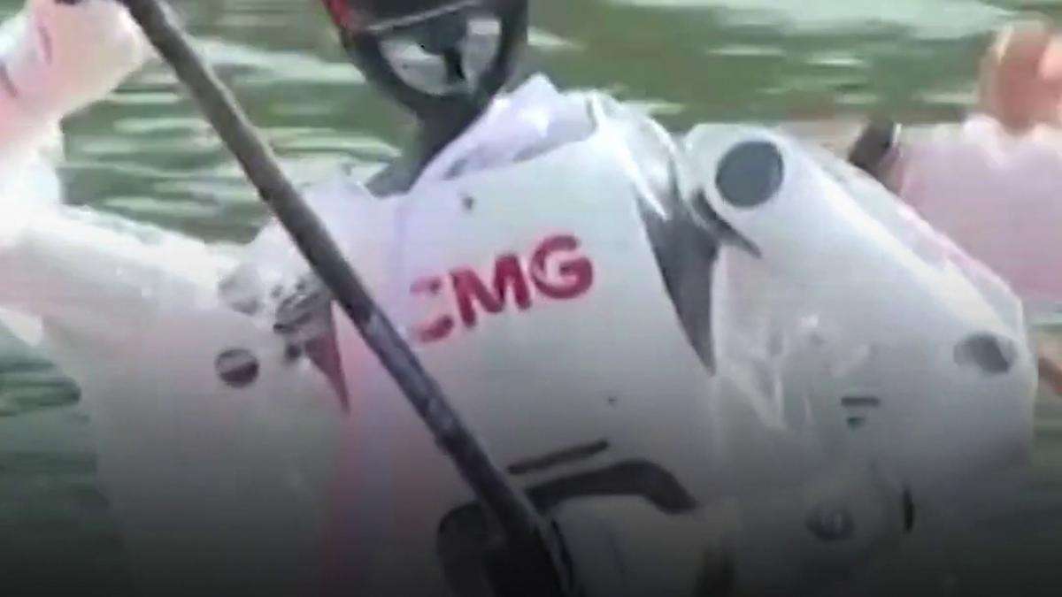 roboti umanoizi in centrul atentiei la festivalul dragon boat din china au vaslit si au pregatit preparate traditionale