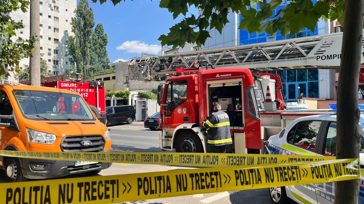 scurgere de gaz majora intr un bloc cu sase scari din bucuresti toti locatarii au fost evacuati se intervine de urgenta