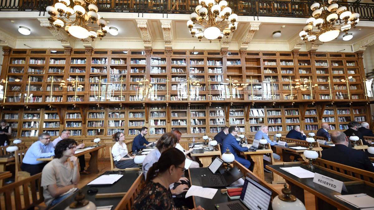tot mai putine universitati romanesti in topurile academice universitatea bucuresti e depasita de universitati din ungaria si bulgaria