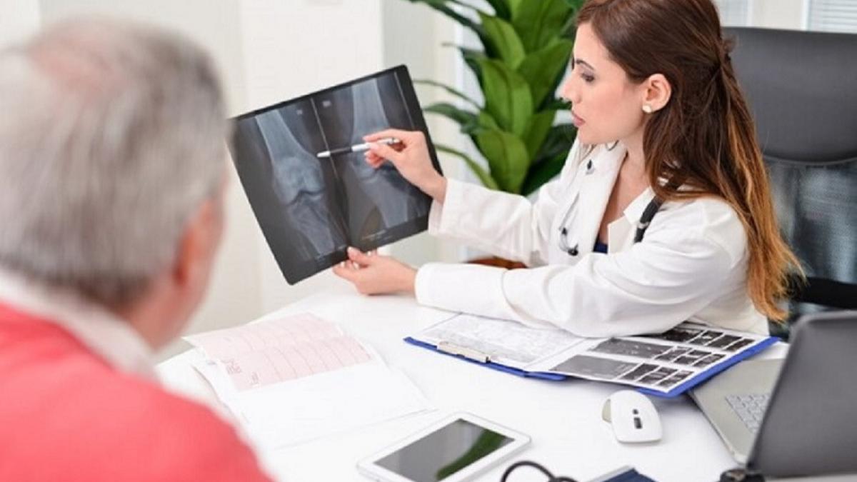 care sunt semnele ca ar trebui sa mergi la medic pentru osteoporoza