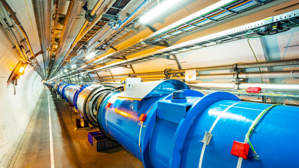 cel mai puternic accelerator de particule din lume va fi modernizat ce spera sa descopere cercetatorii