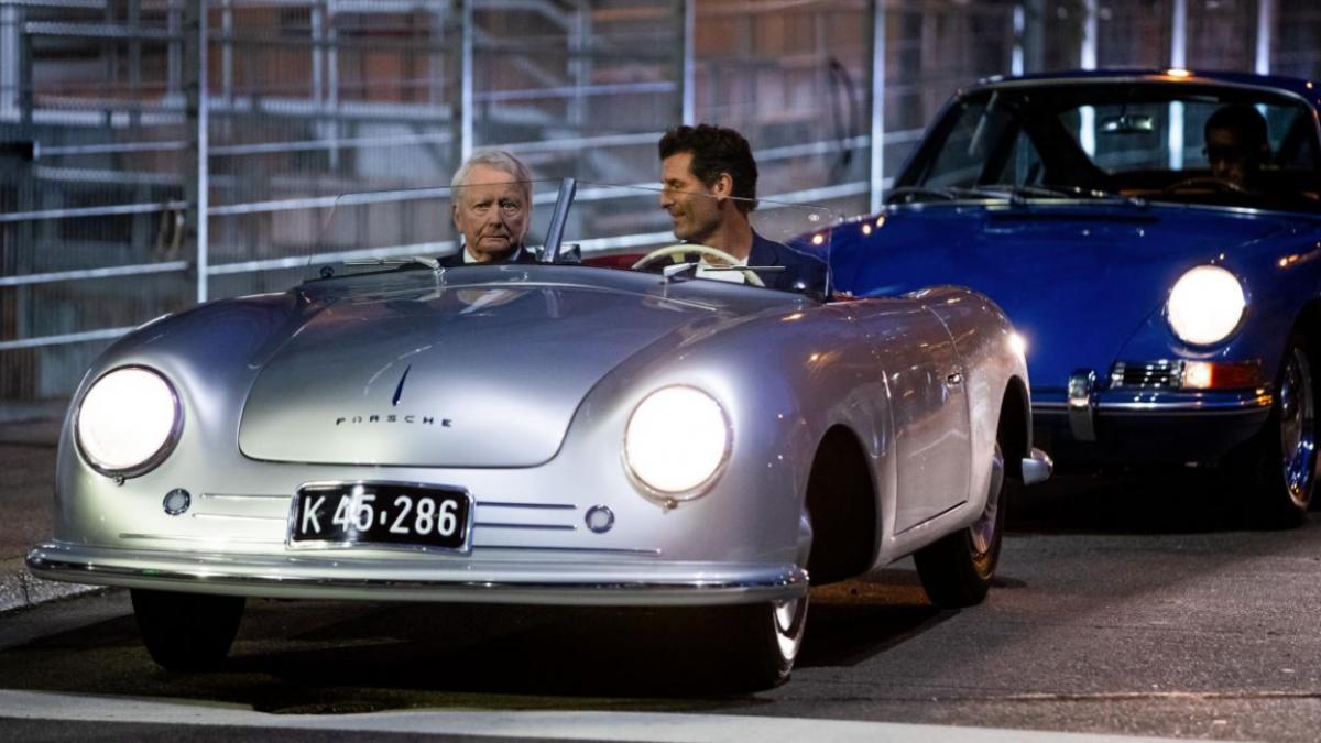magnatul porsche e nervos ca i se pun piedici la tunelul privat pe sub dealul din salzburg asa ca vinde si vila pe care o avea acolo