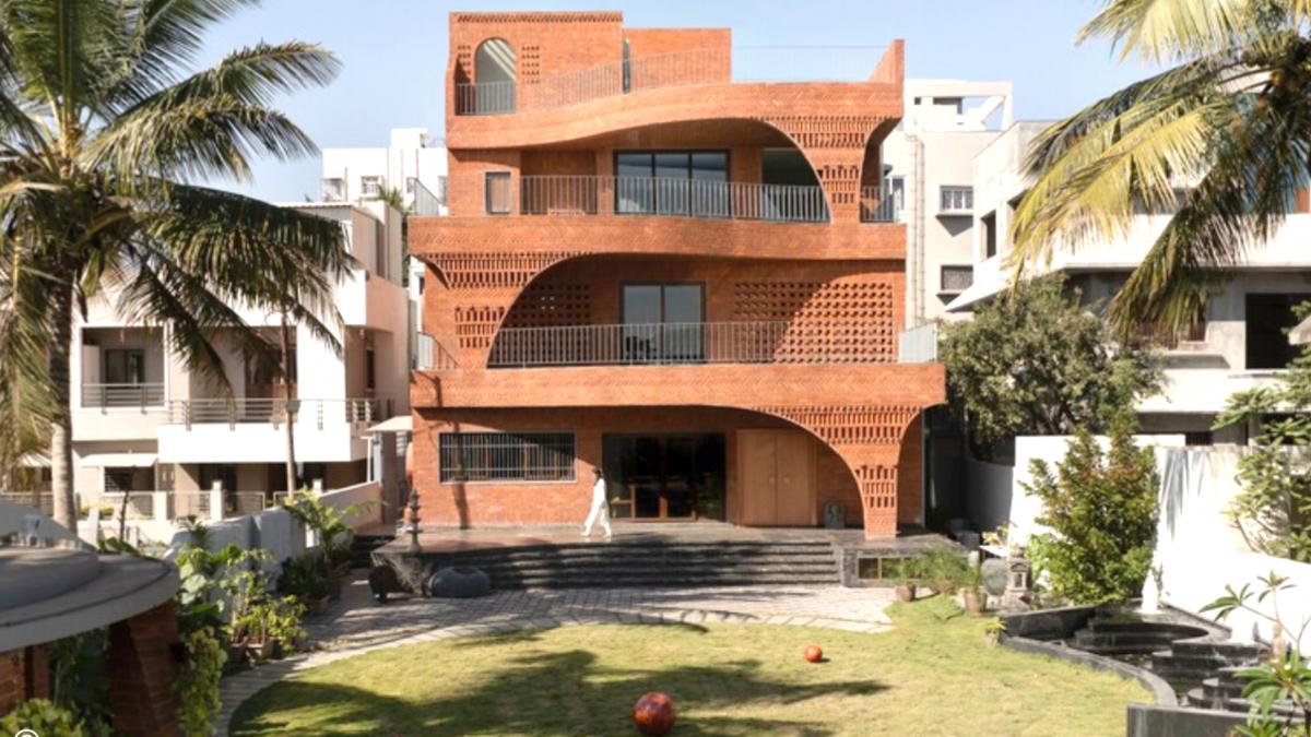 casa musuroi de furnici the anthill house india