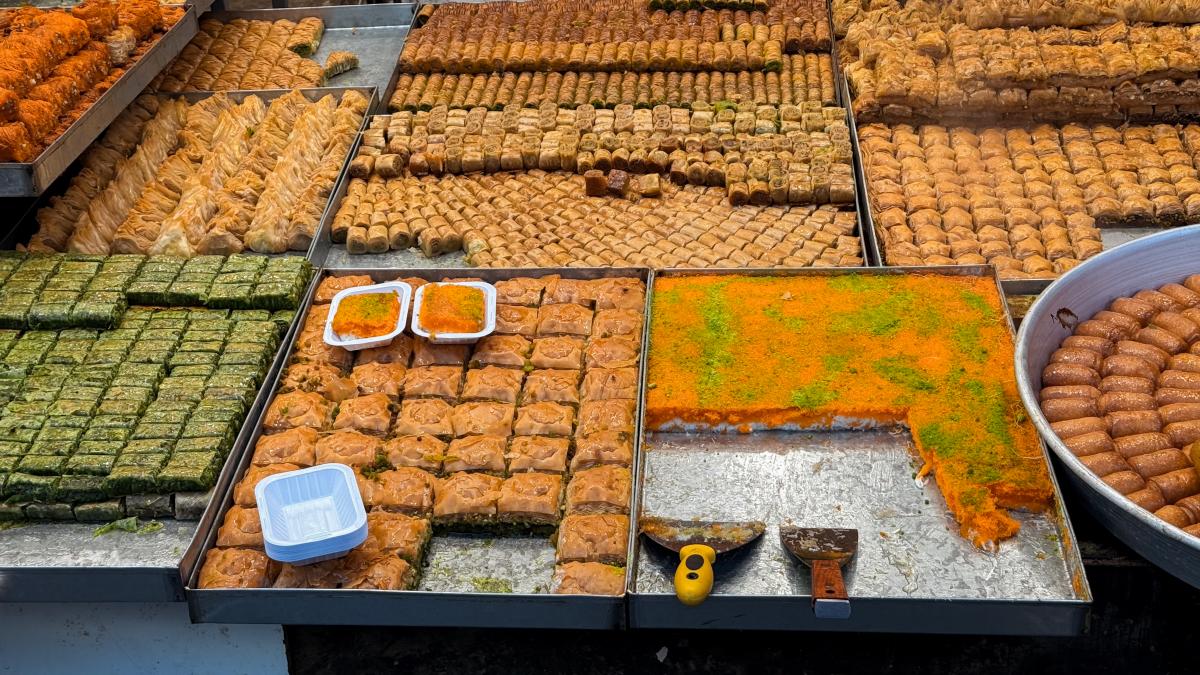 batalia pentru baclava turcia duce disputa culinara cu grecia la unesco
