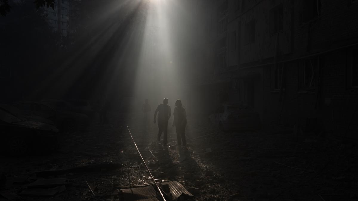 cel putin zece morti in kiev dupa atacurile rusilor kremlinul sustine ca a lansat un atac masiv de inalta precizie