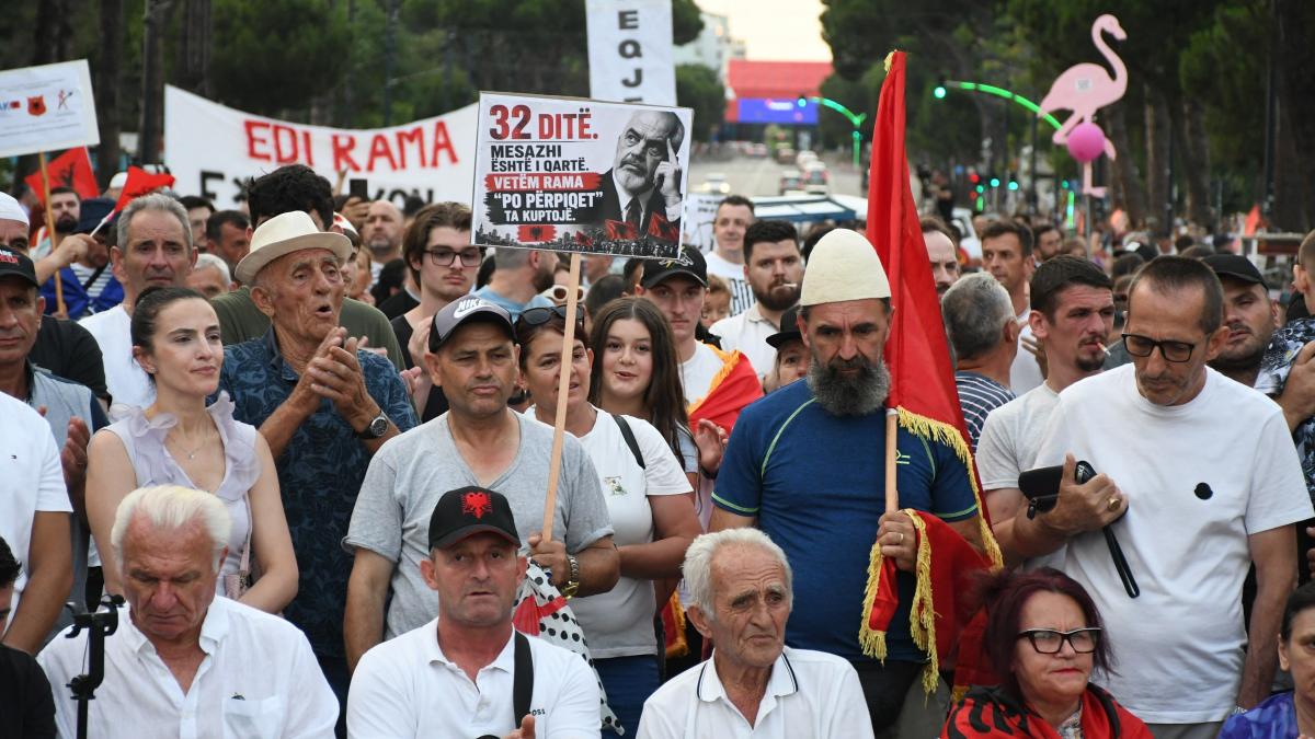 proteste albania