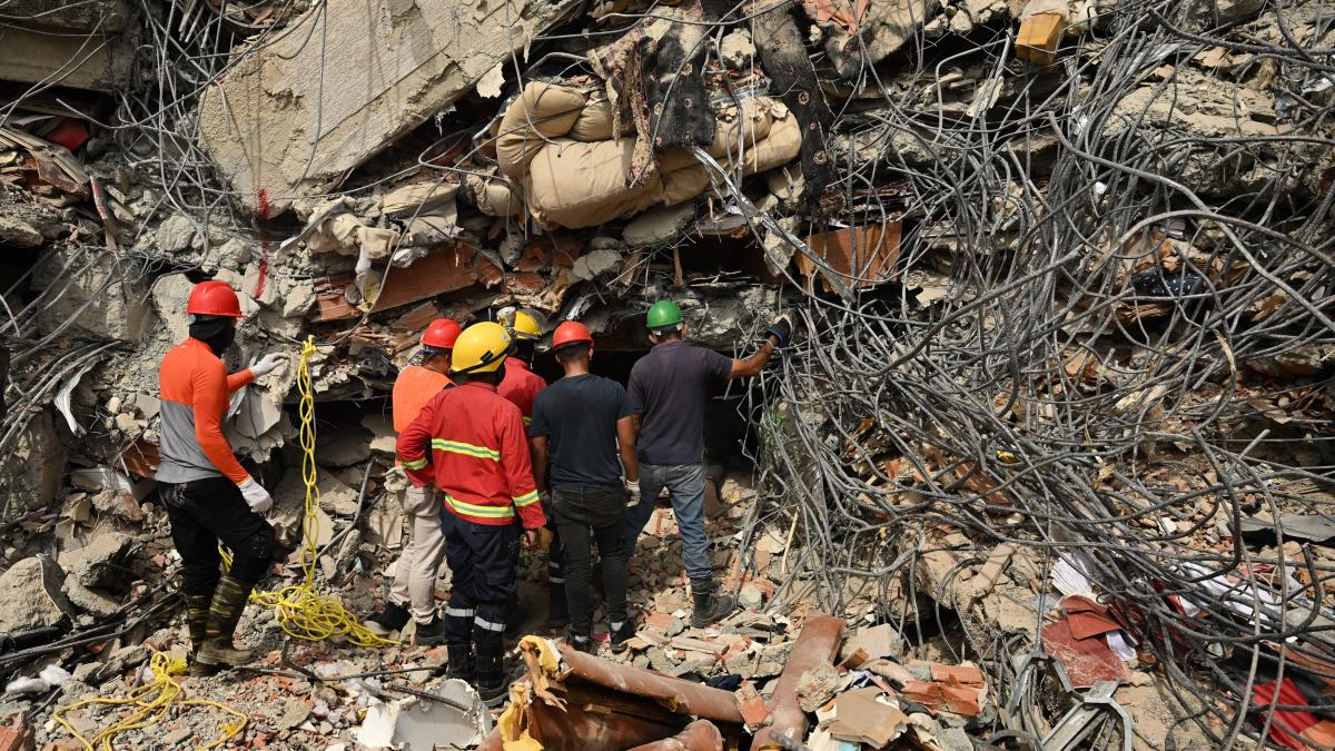 bilantul cutremurului din venezuela a ajuns la 2 595 de morti un barbat a fost scos viu din daramaturi dupa opt zile