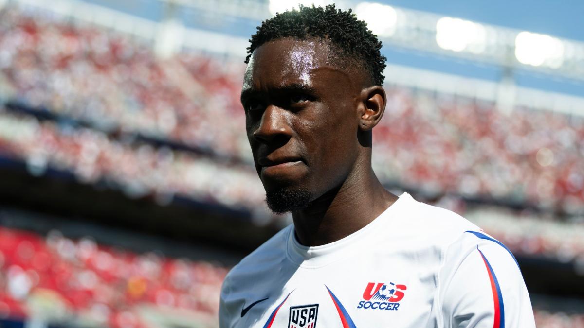 decizie fara precedent a fifa suspendarea atacantului american folarin balogun dupa un cartonas rosu a fost anulata
